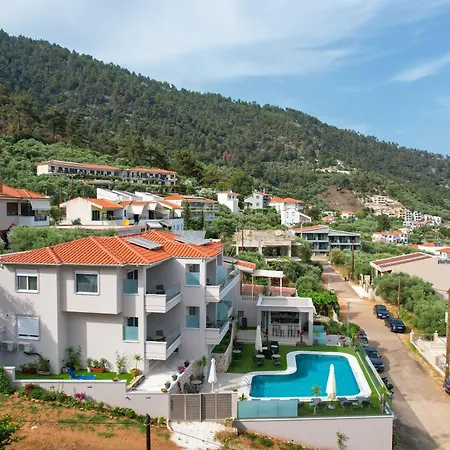 Finikas Luxury Thassos Golden כריסי אמודיה